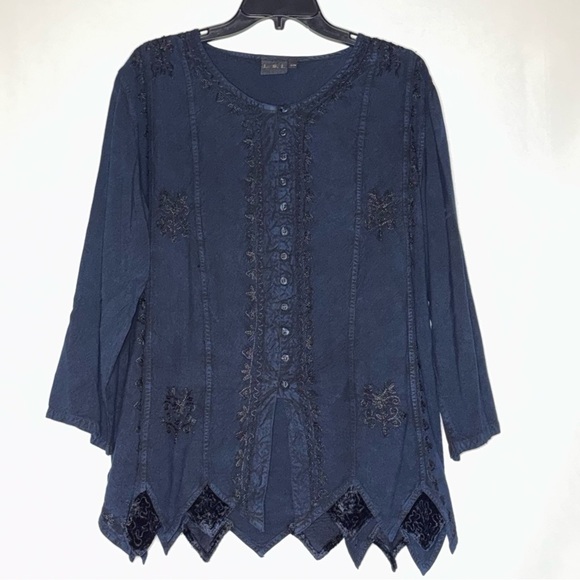 L.S.I. Tops - L.S.I. Prussian Blue Tunic Blouse w/ Black Embroidery S/M EUC